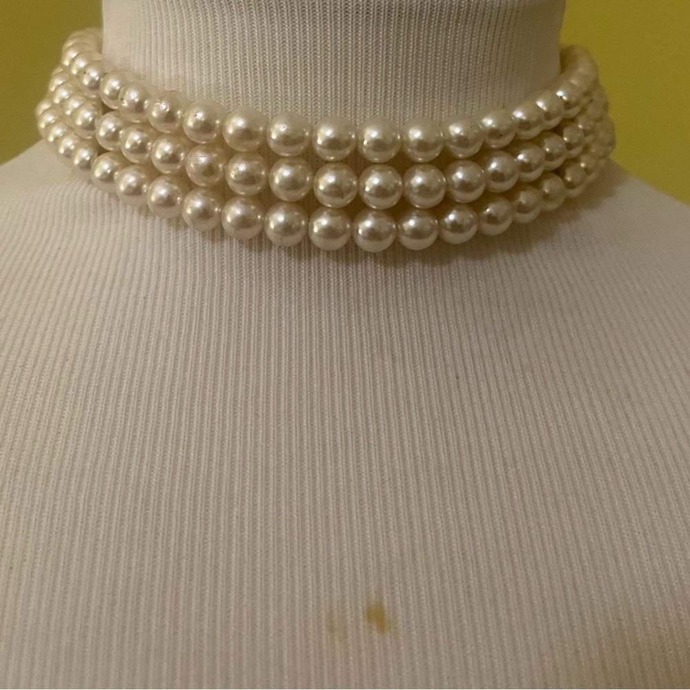 Vintage Elegant Pearl Choker Necklace 14” Length
